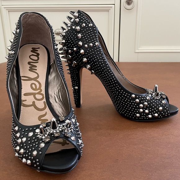 Sam Edelman Lizette NWT 🎉HP x2🎉 heeled open toe stud heels size 7 black & silver - Picture 2 of 9